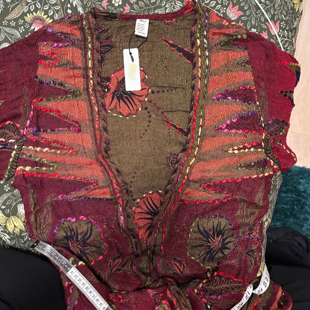 Magical embroidered, long duster-style Boho dream coat with pockets, "One Size" - Picture 6 of 15